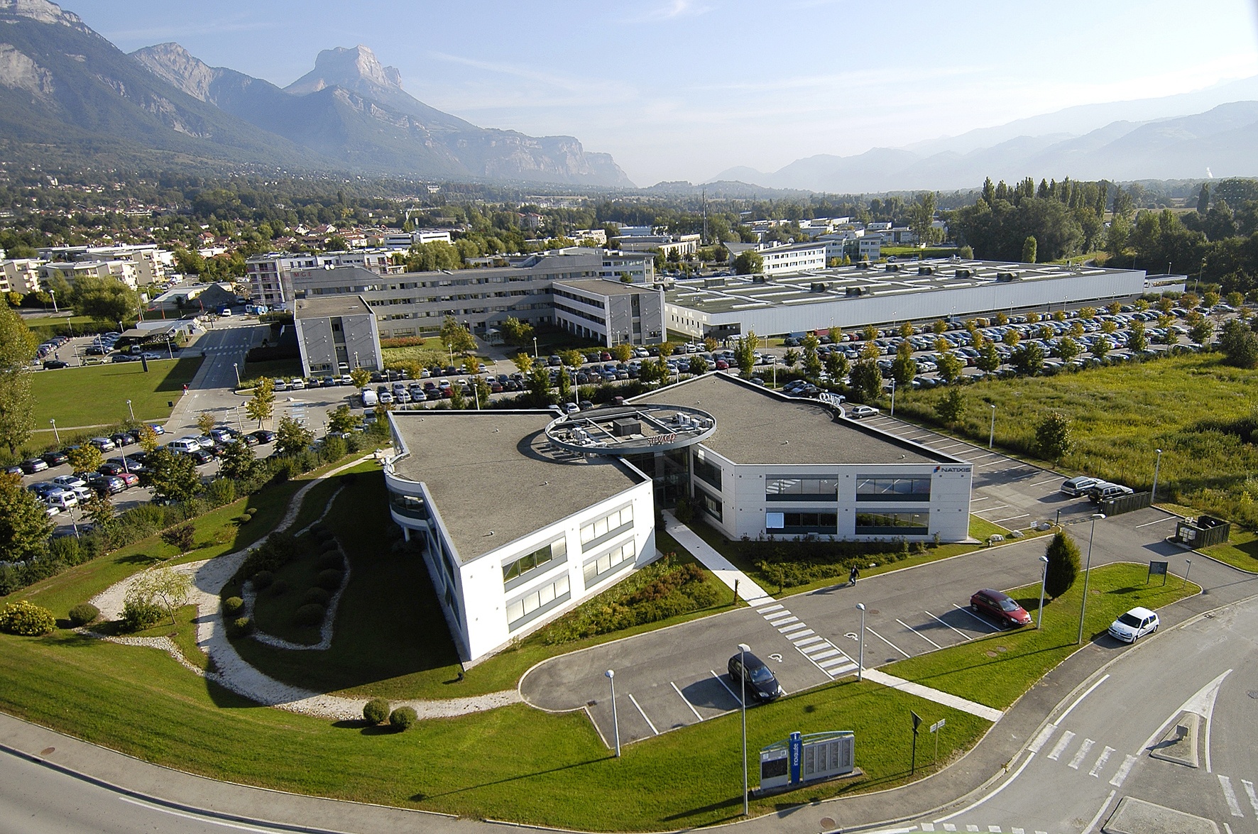 le parc inovall 233 e sur la commune de montbonnot le parc inovall 233 e sur la commune de montbonnot